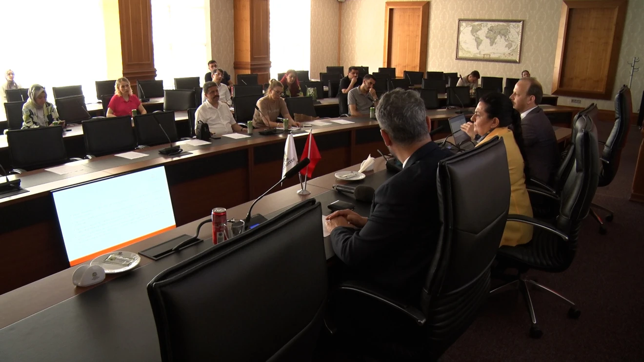 ‘Kariyer ve Mezun’ Temalı Toplantılar Gerçekleştirildi